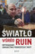 Światło wśród ruin