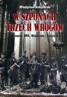 W szponach trzech wrogów